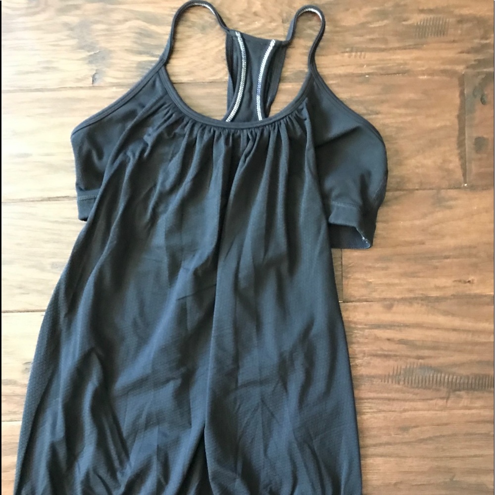 Lululemon  tank